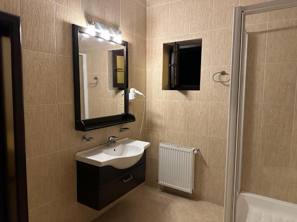 Pensiunea Casa Ancutei Рынка Экстерьер фото