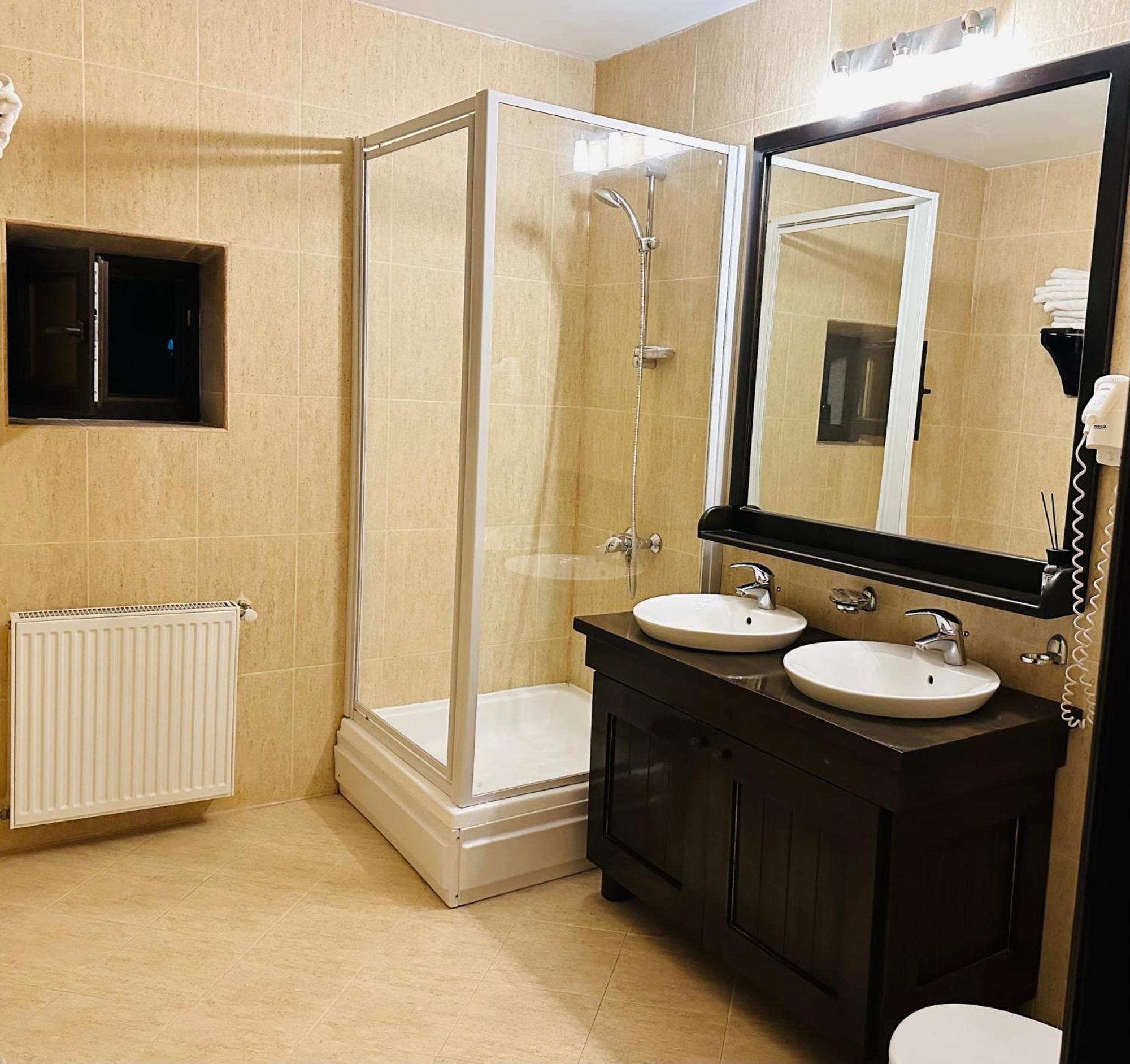 Pensiunea Casa Ancutei Рынка Экстерьер фото